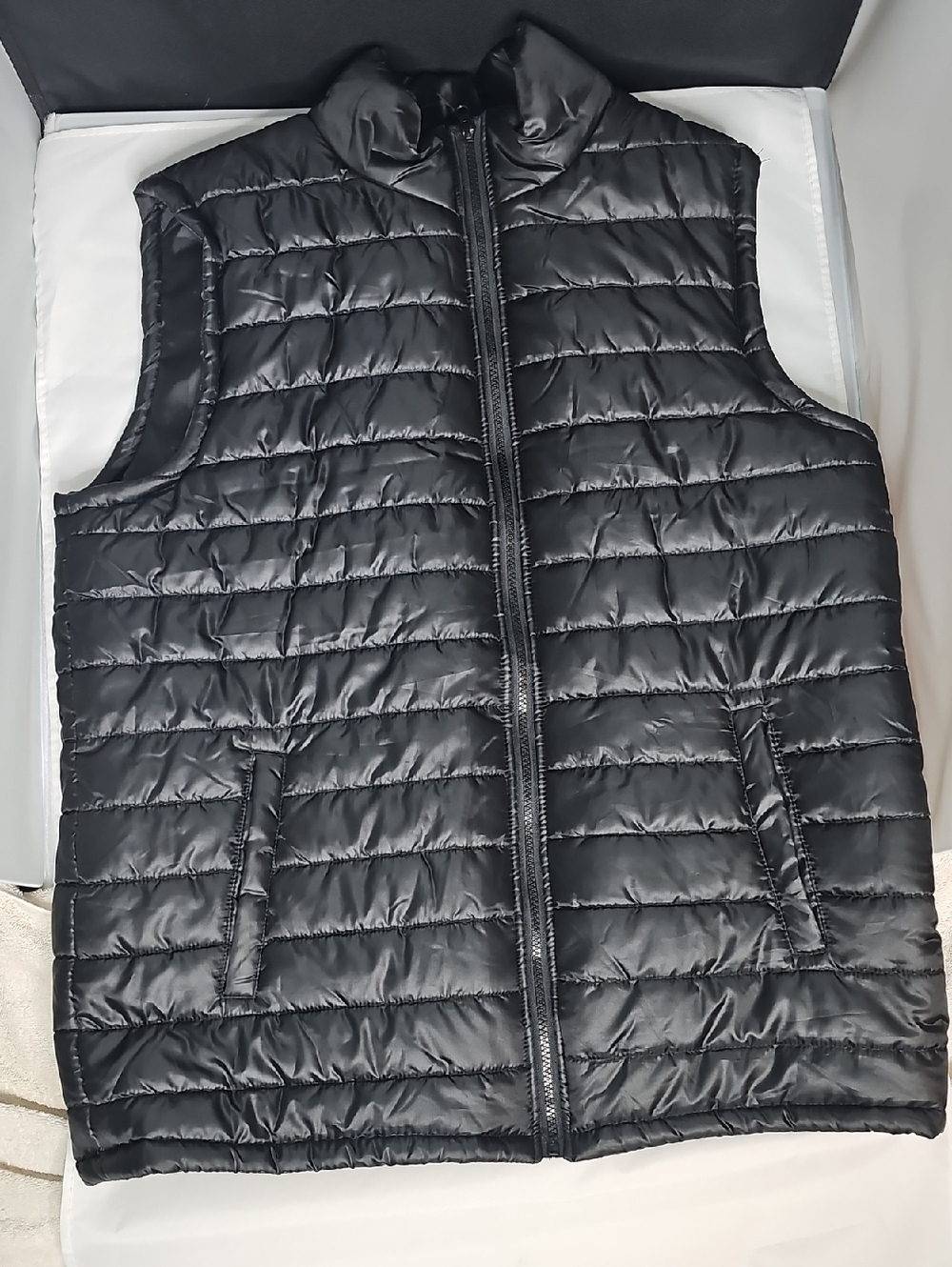 Jackson Hole Outerwear Black Quilted Vest - Size L